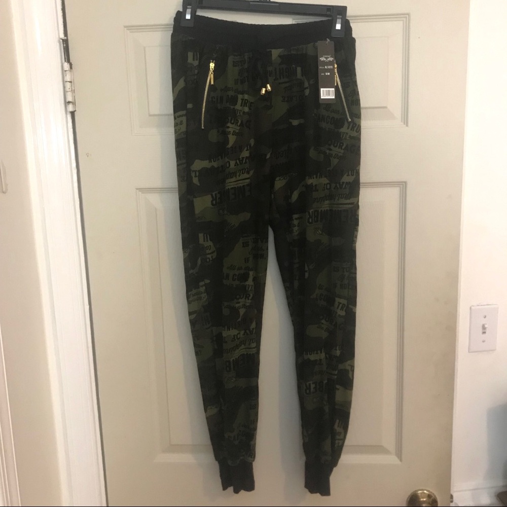 Camouflage joggers